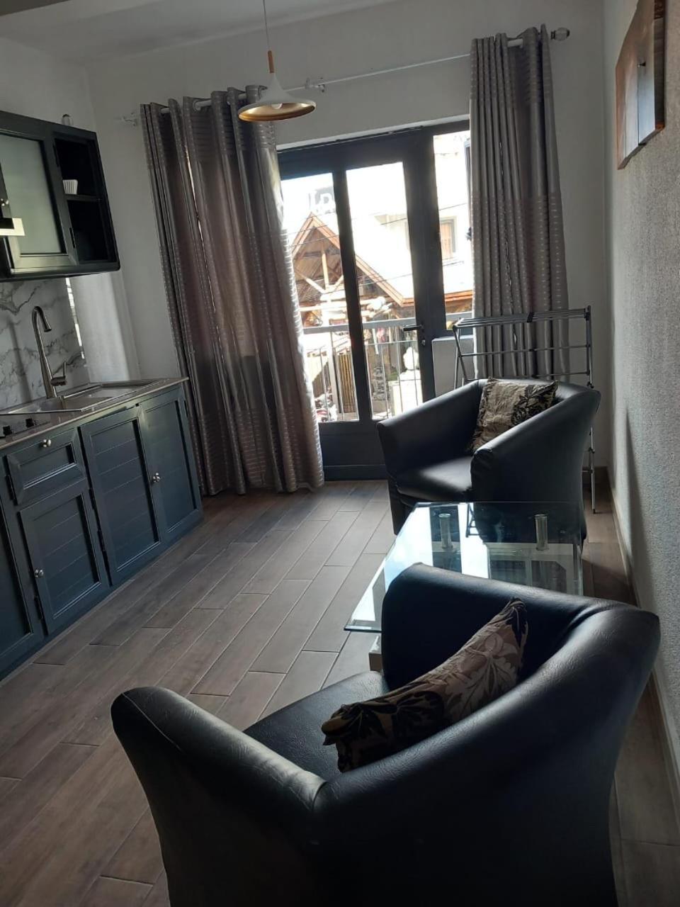 Apartament Ibis Tourist 1 *